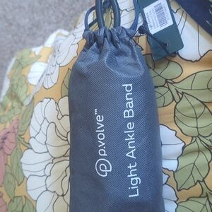P.volve light ankle band